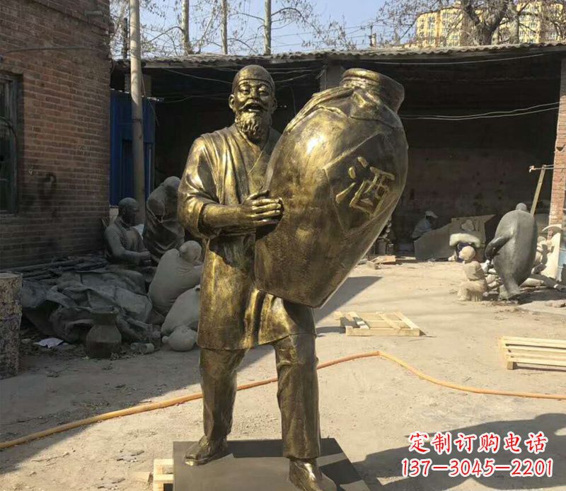 贵州精美酒坛铜雕