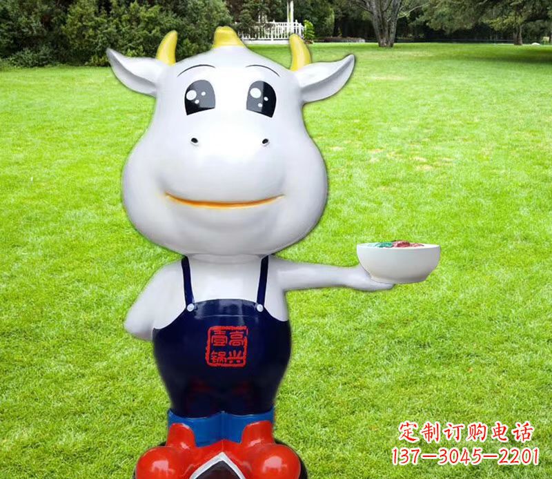 贵州玻璃钢制作的牛雕塑