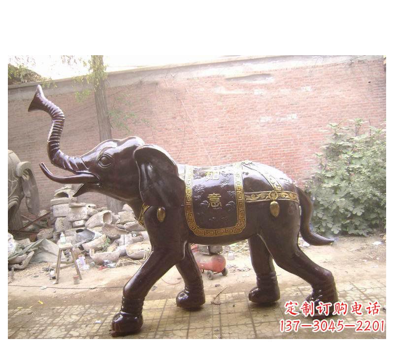贵州玻璃钢大象雕塑