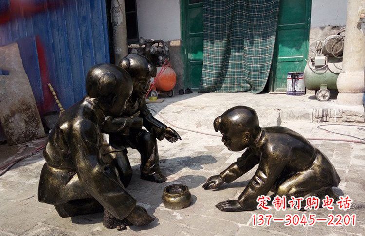 贵州精美玻璃钢仿铜斗蛐蛐儿童雕塑