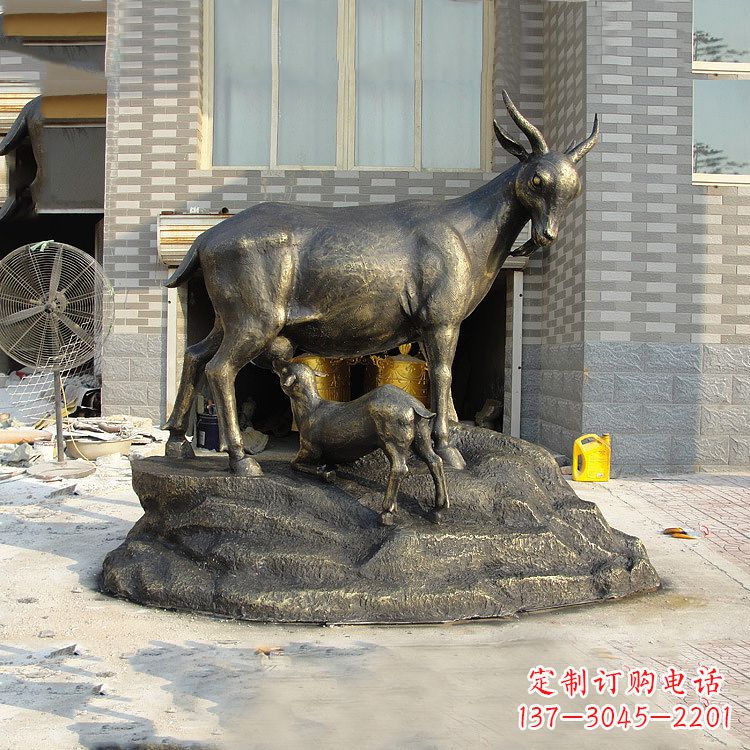 贵州玻璃钢仿铜动物雕塑