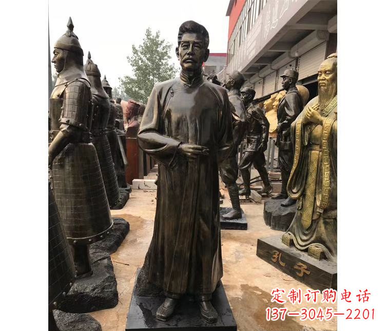 贵州玻璃钢仿铜鲁迅雕塑——传承中国近代文化精神