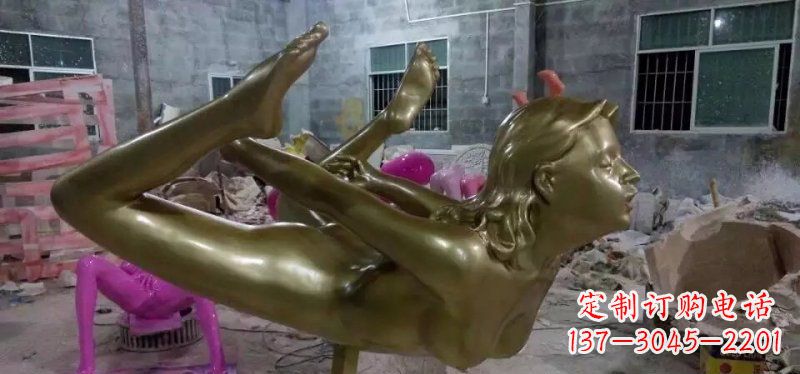 贵州玻璃钢仿铜雕刻的女人雕塑
