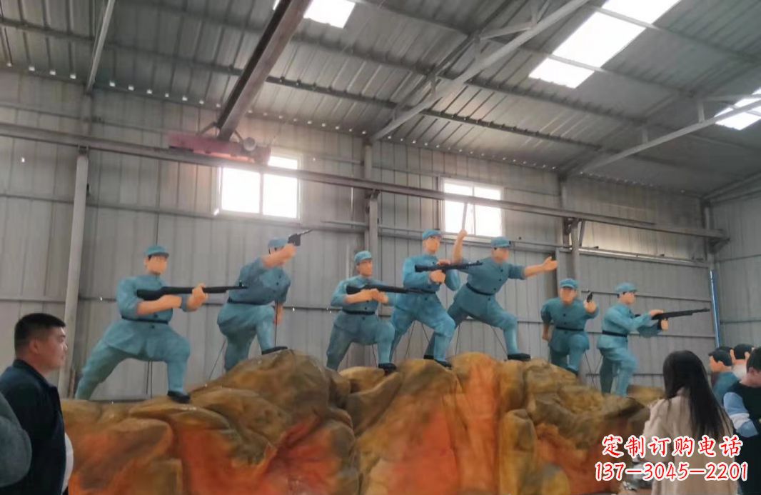 贵州英雄雕塑玻璃钢仿真抗战人物景观雕塑