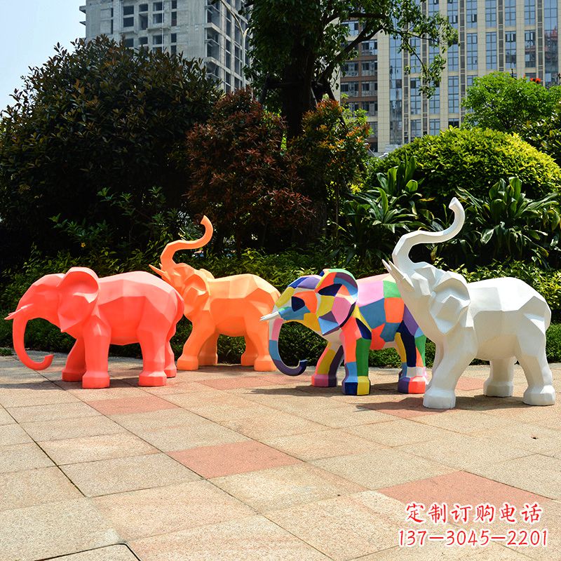 贵州金色大象雕塑活跃的商场游乐场