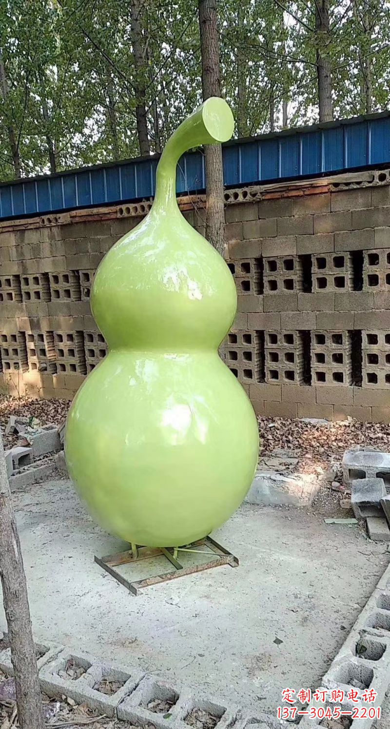 贵州玻璃钢葫芦雕塑艺术性与实用性的完美结合