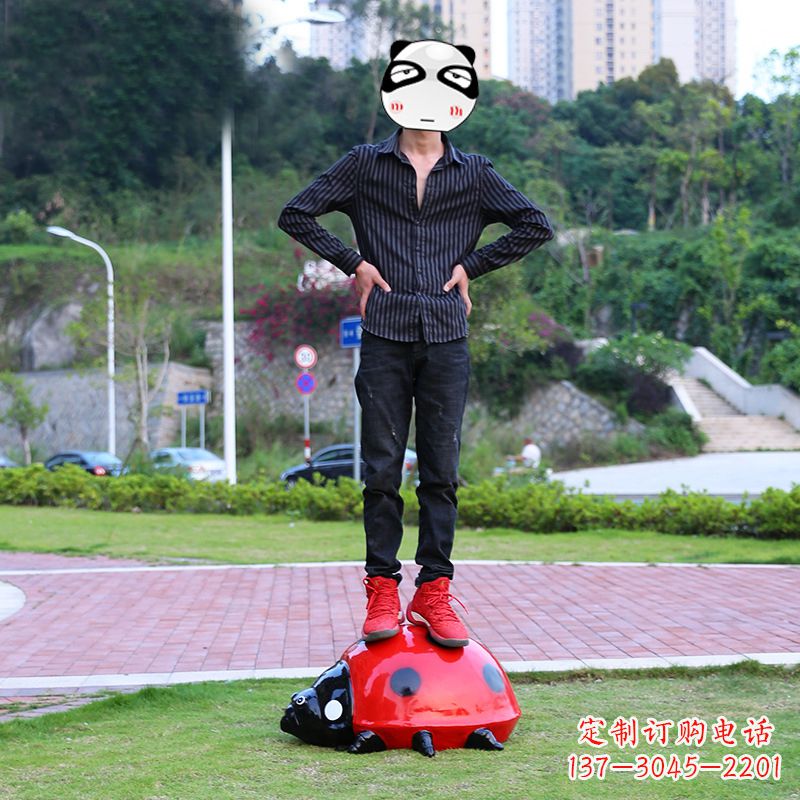 贵州玻璃钢七星瓢虫雕塑艺术的精灵