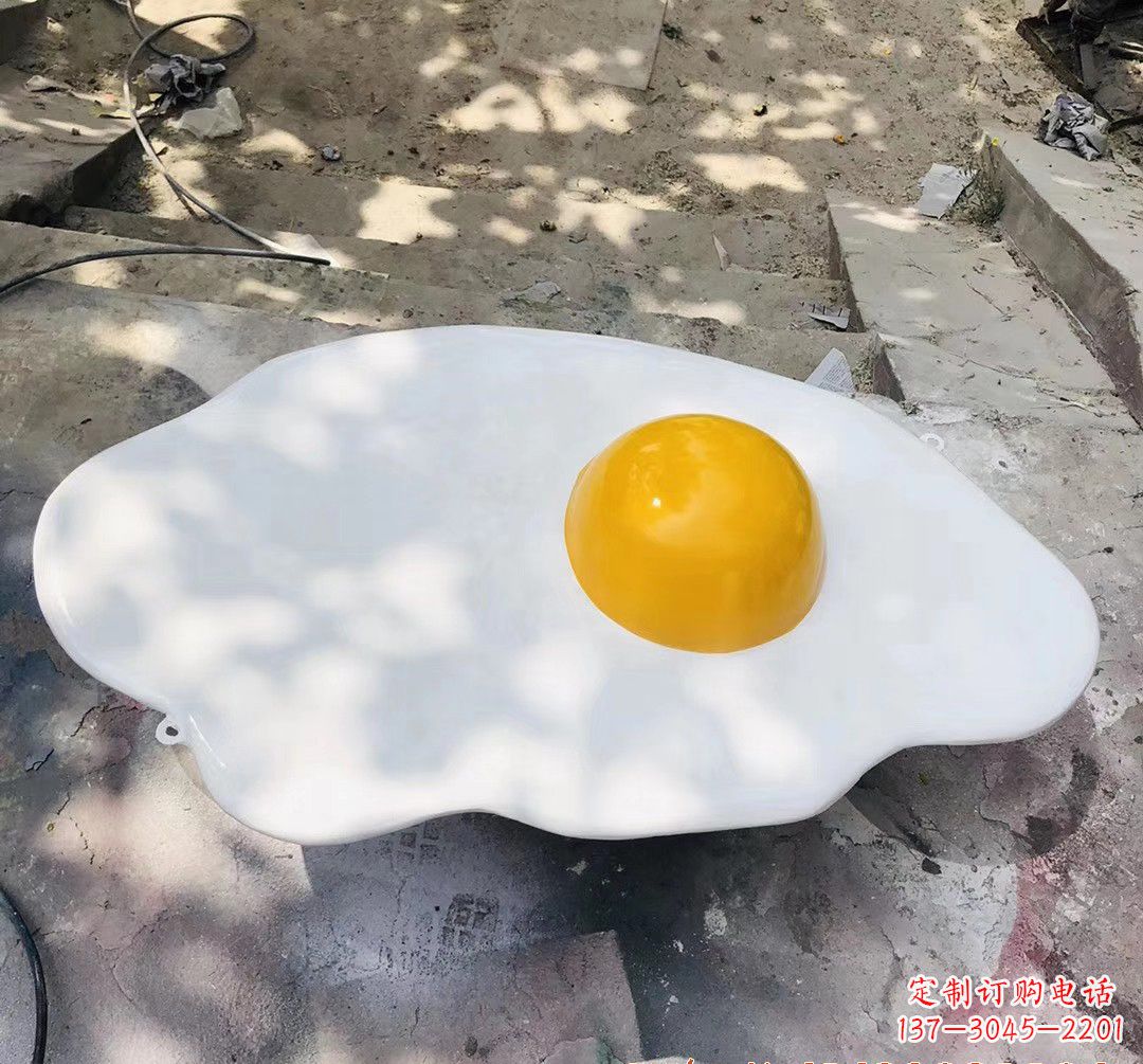贵州玻璃钢鸡蛋雕塑——精美绝伦