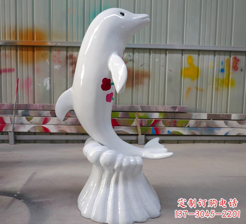 贵州海豚的魅力玻璃钢海豚雕塑