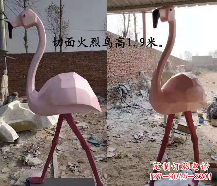 贵州玻璃钢仙鹤雕塑——灵动的艺术美学