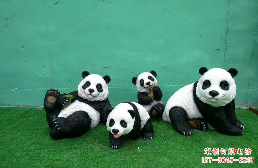 贵州玻璃钢熊猫雕塑传承中华文化