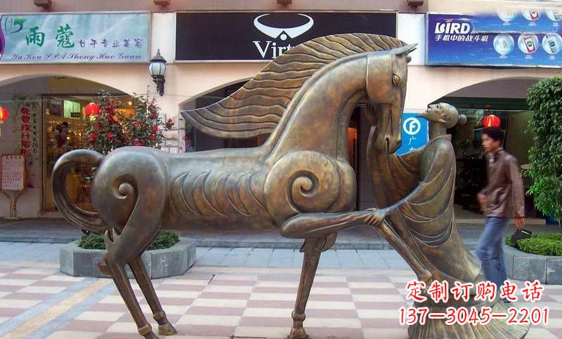 贵州传承着传奇马雕塑