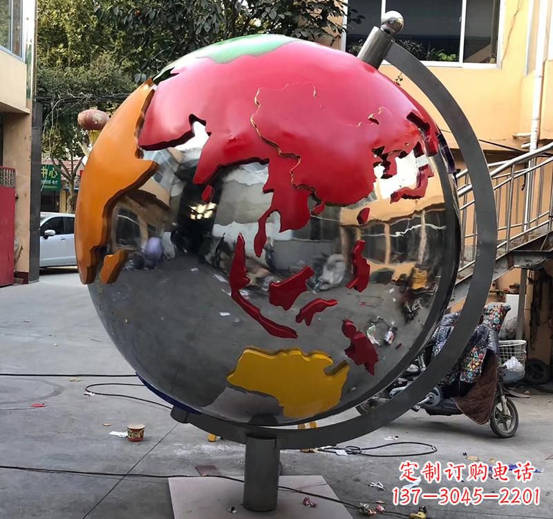 贵州不锈钢彩绘地球仪雕塑