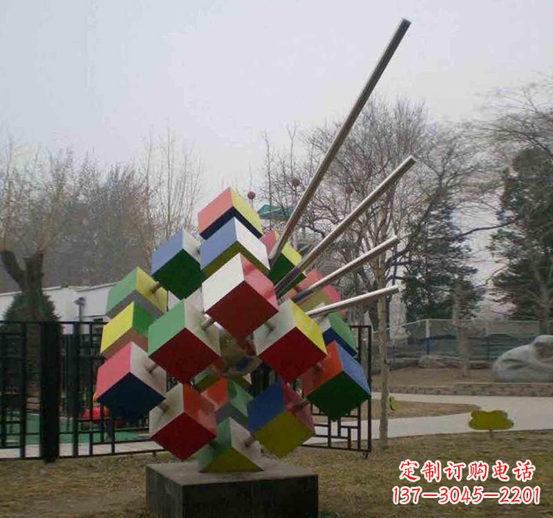 贵州不锈钢彩色魔方雕塑艺术与智慧的结合