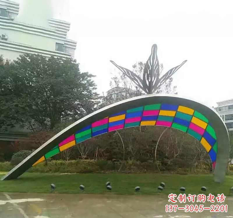 贵州不锈钢彩色拼接拱门雕塑