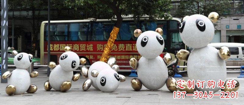 贵州不锈钢熊猫雕塑——传承中国文化精髓