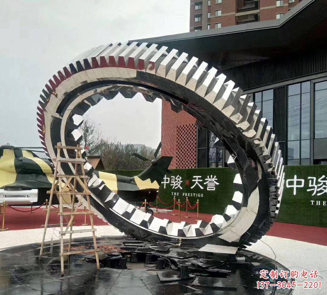 贵州不锈钢齿轮雕塑以科技艺术的形式演绎动力