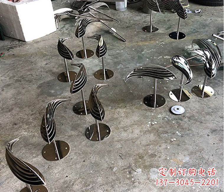 贵州精美不锈钢动物雕塑