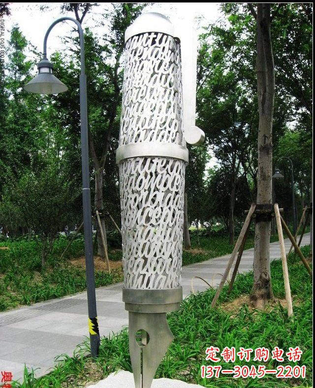 贵州不锈钢钢笔雕塑艺术与科技的完美结合
