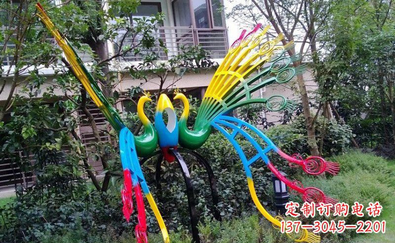 贵州不锈钢孔雀雕塑——精美的艺术品