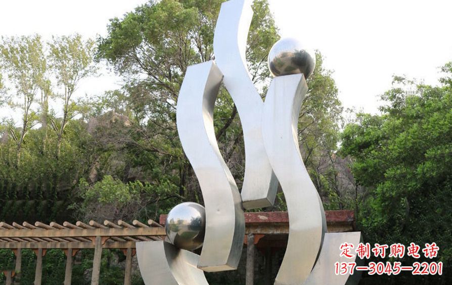 贵州不锈钢飘带雕塑美化小区景观