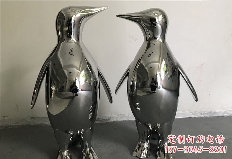 贵州企鹅雕塑以不锈钢赋予生命
