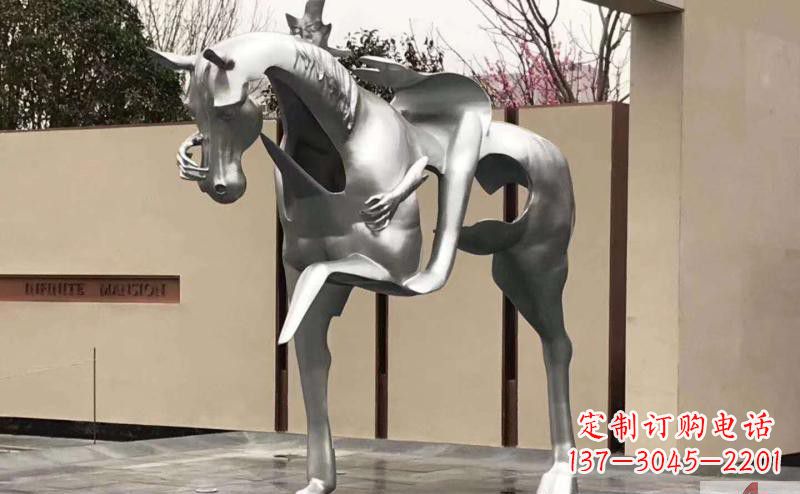 贵州不锈钢骑马雕塑精美外形与经久耐用