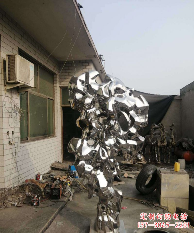 贵州太湖石雕塑不锈钢的艺术精品