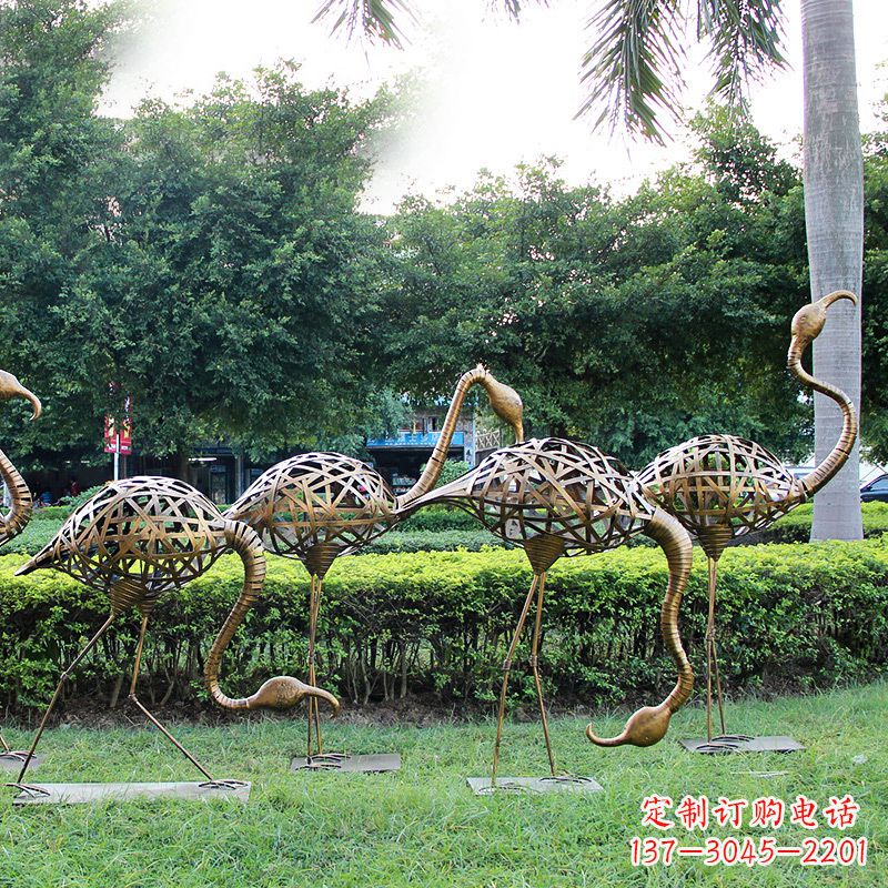 贵州不锈钢仙鹤雕塑摆件美丽的园林装饰