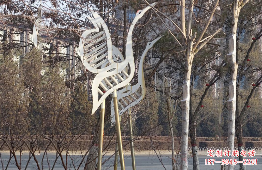 贵州不锈钢仙鹤雕塑精致的艺术之作