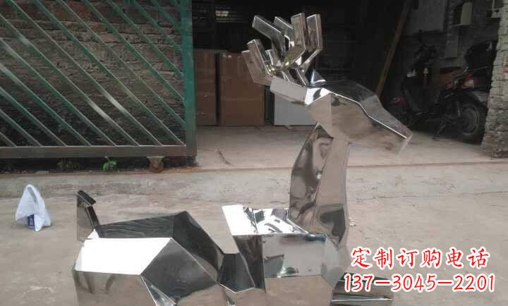 贵州不锈钢鹿雕塑艺术之美