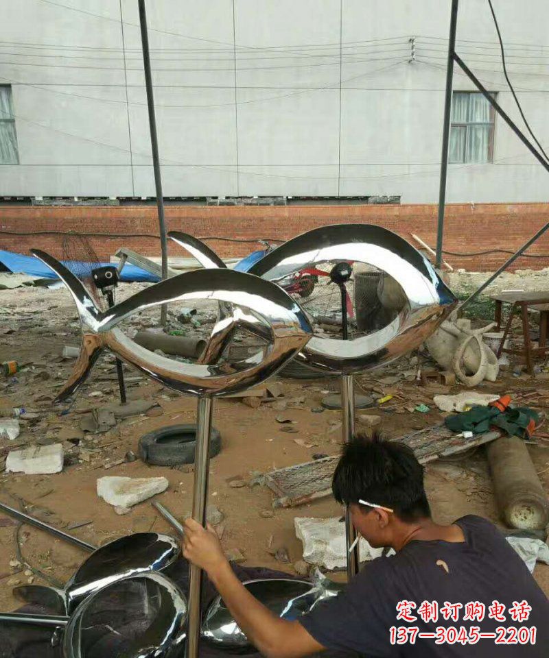 贵州不锈钢动物雕塑