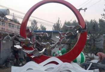 贵州和平鸽雕塑传递和平与希望