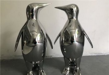 贵州企鹅雕塑以不锈钢赋予生命
