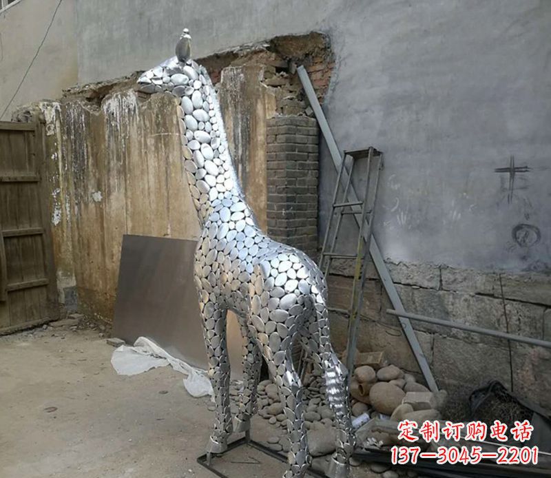 贵州精美不锈钢长颈鹿雕塑