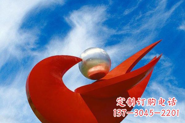 贵州“和平鸽”用不锈钢大型雕塑抒发爱与和平