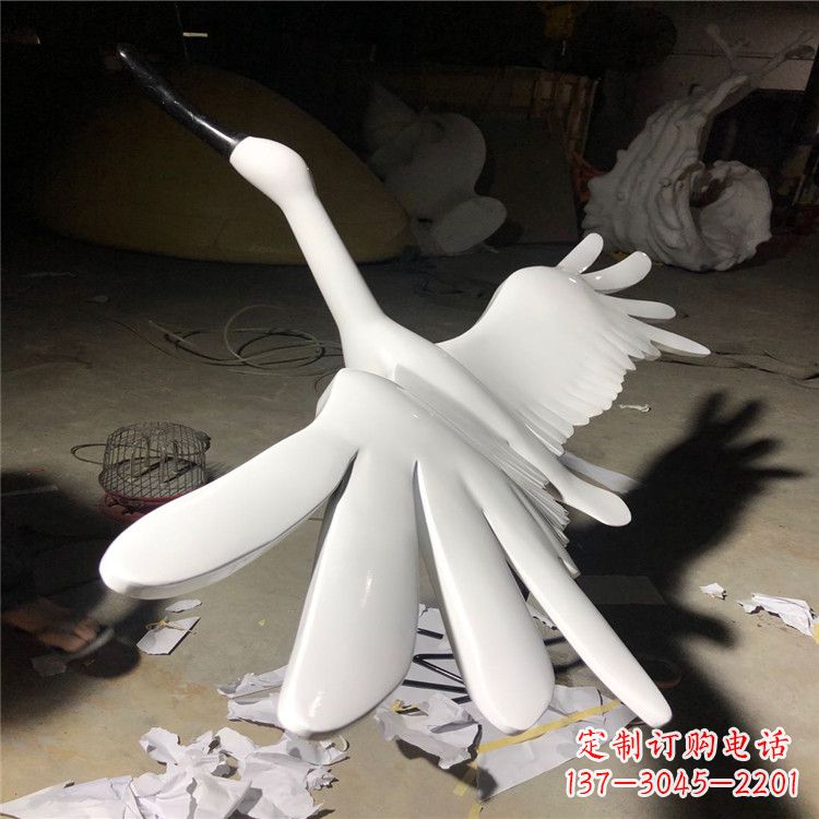 贵州精致的不锈钢丹顶鹤雕塑