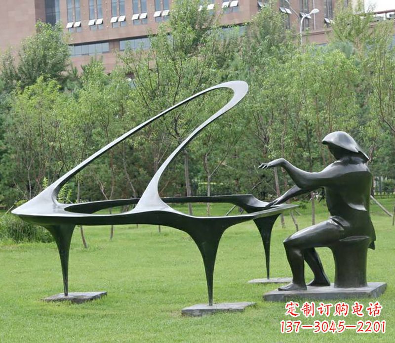 贵州不锈钢钢琴雕塑——激发人们心中的音乐