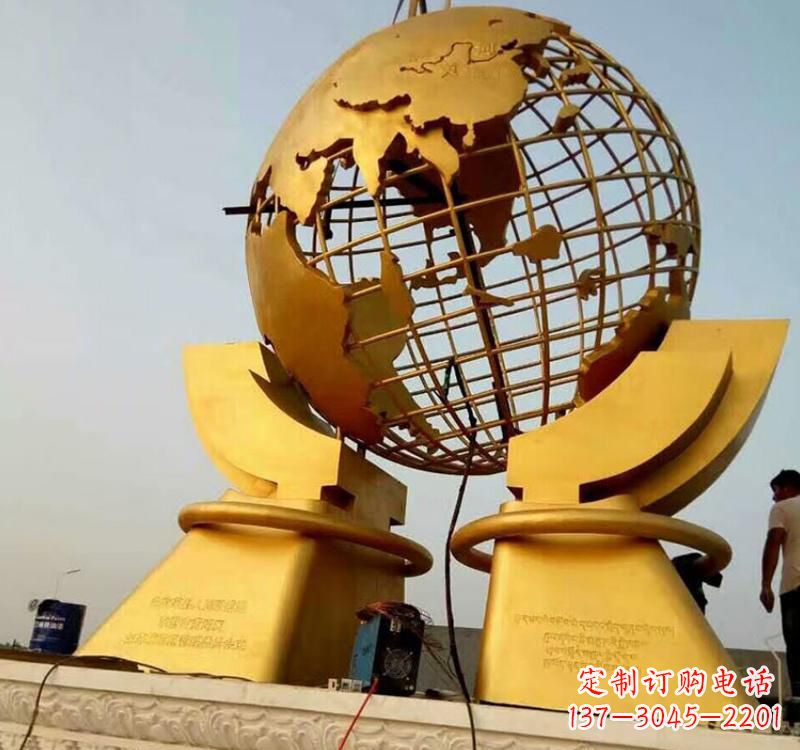 贵州不锈钢地球仪镂空雕塑以艺术展示地球的美