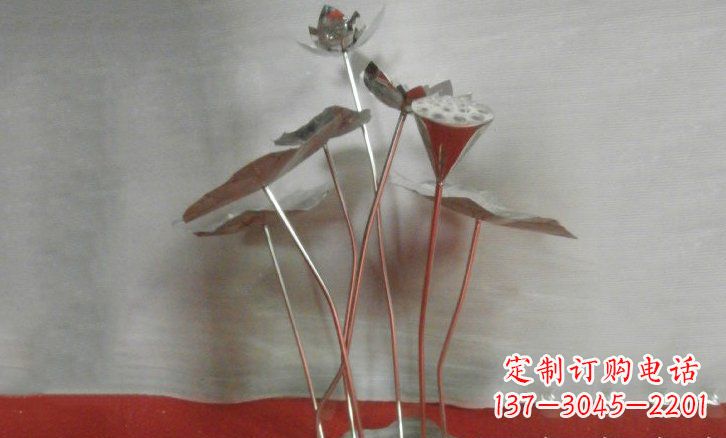 贵州不锈钢锻造的荷叶雕塑