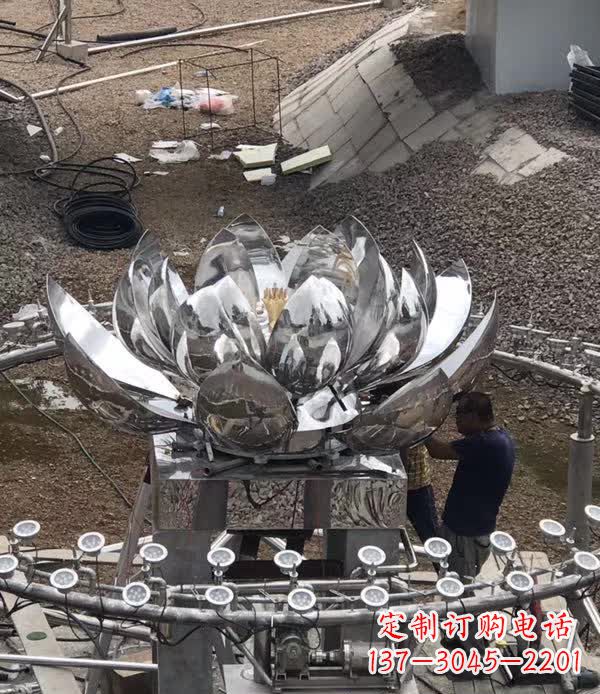 贵州不锈钢荷花景观雕塑