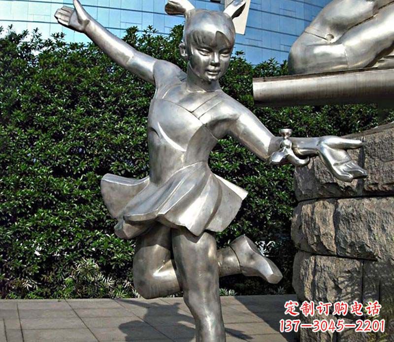 贵州不锈钢儿童踢毽子雕塑传承传统文化