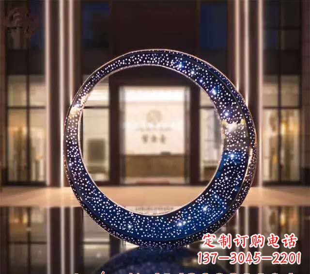 贵州不锈钢发光月亮雕塑照亮夜空的梦幻之光