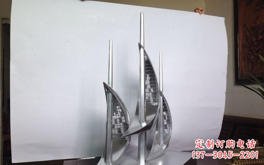 贵州不锈钢帆船雕塑传承精神的象征