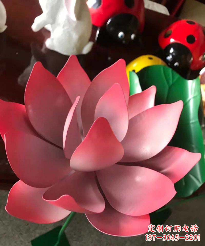 贵州不锈钢荷花雕塑古典之美永恒不变