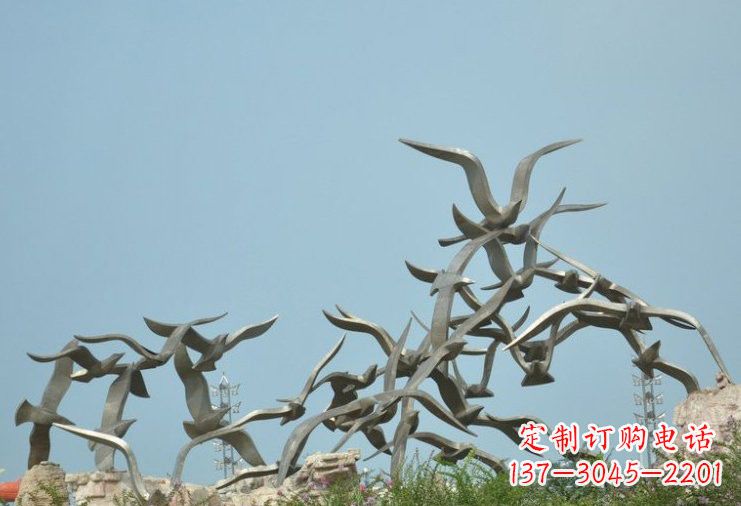 贵州不锈钢大雁雕塑一只翱翔天际的艺术品