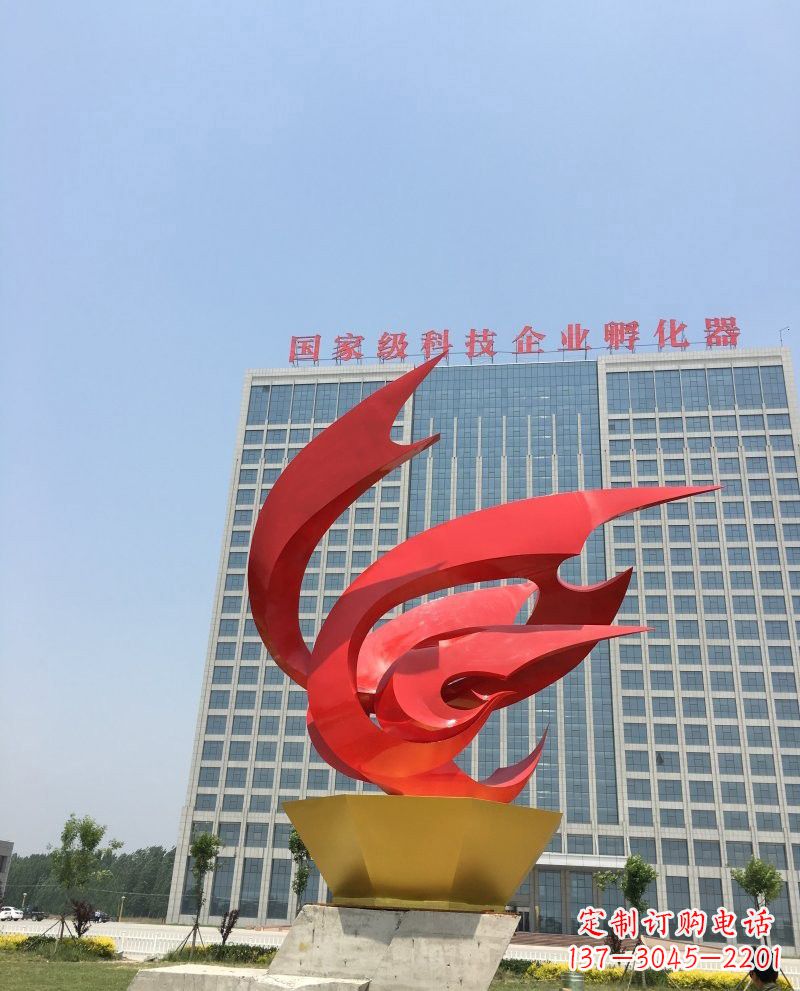 贵州不锈钢凤凰雕塑一种具有传统文化内涵的艺术品