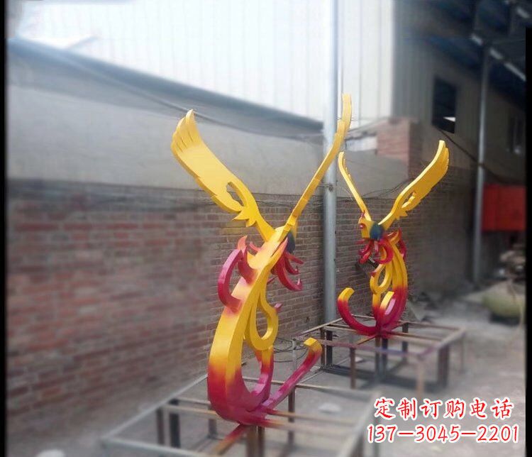 贵州凤凰雕塑美化公园景观