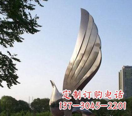 贵州不锈钢鸽子雕塑美丽的象征