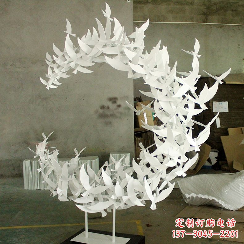 贵州不锈钢鸽子翱翔的象征